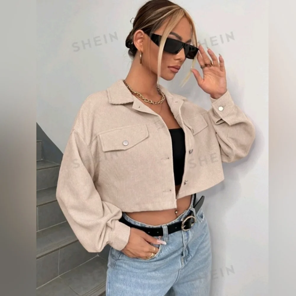 Like new cropped corduroy jacket - Picture 3 of 11